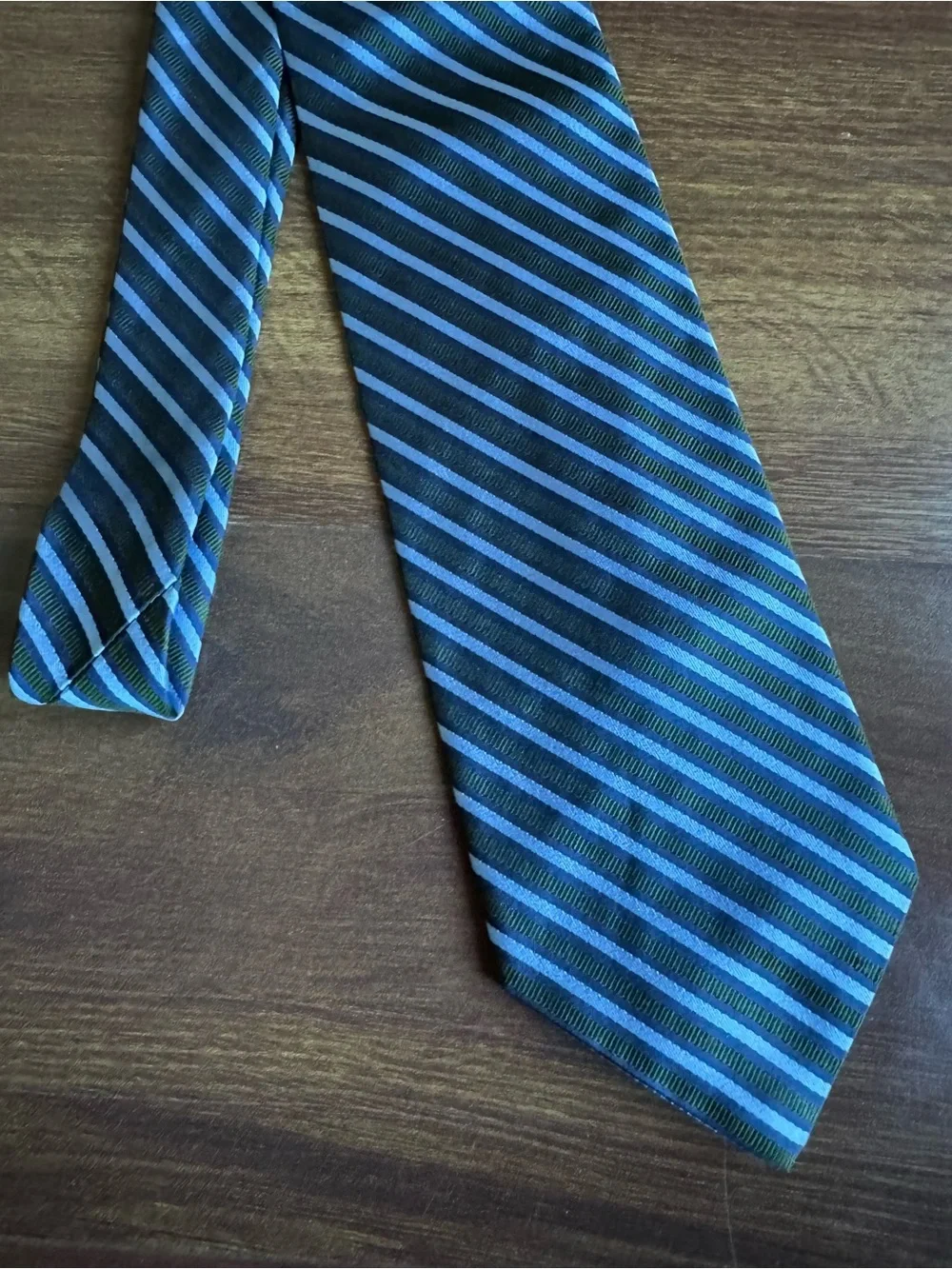 Brooks Brothers classic diagonal